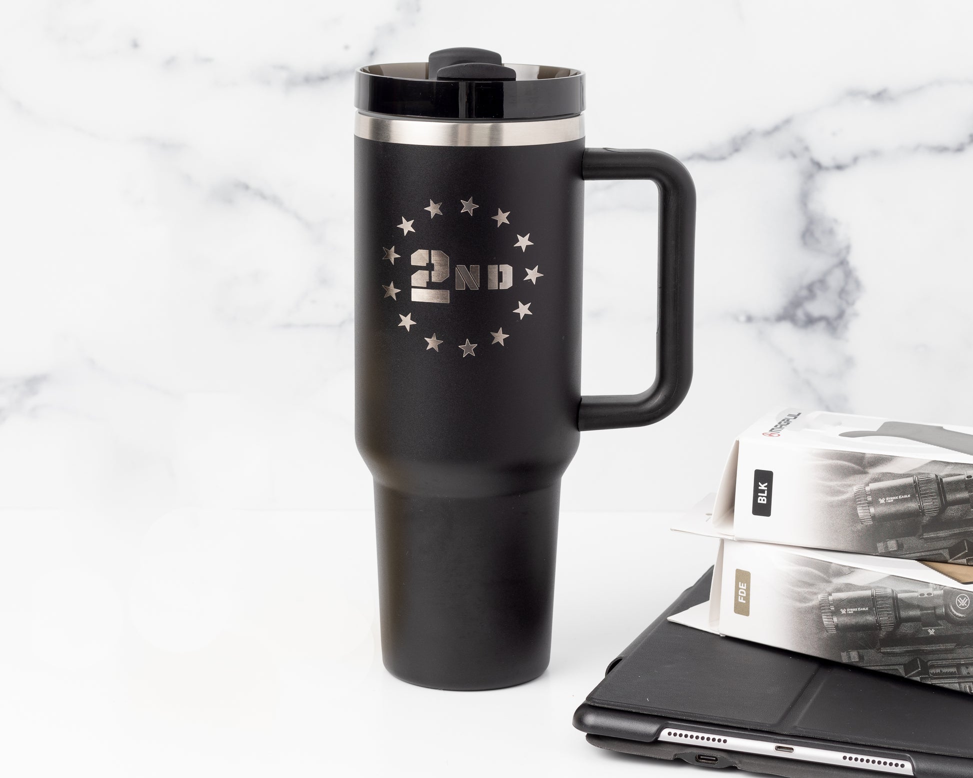 40oz tumbler in black with a 2nd Amendment design surrounded by stars.
